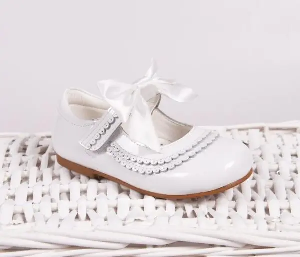 Girls White Leather Shoes